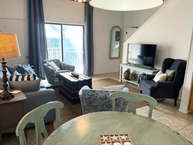 3 Bedrooms Standard room with balcony and with partial ocean view