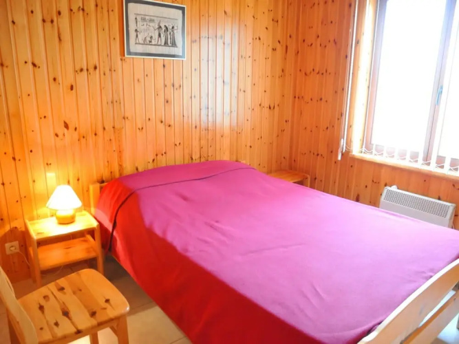 Bungalow in Peaceful Environment