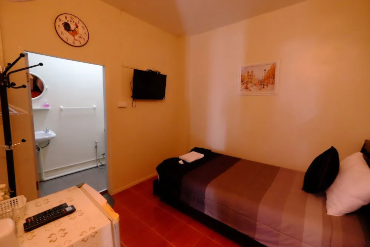 ADD Home Hostel