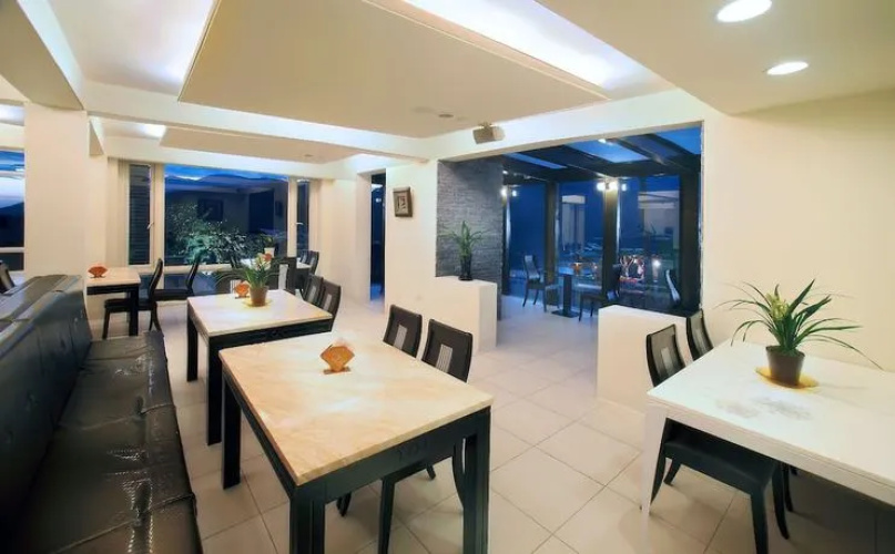 Chen Yi Hotel