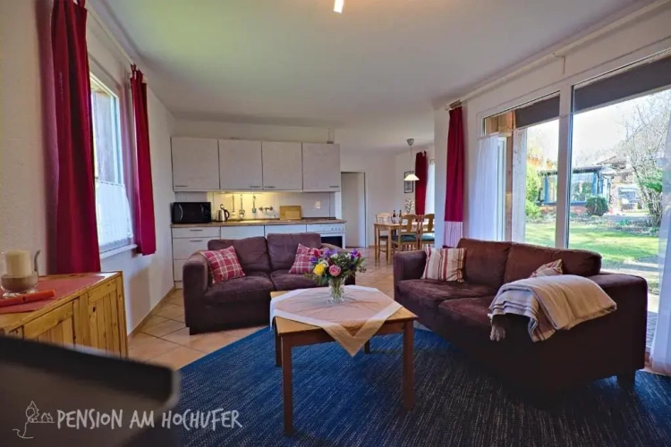 2 Bedrooms Cottage