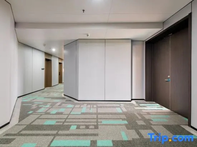 Pinghu New Shell Hotel