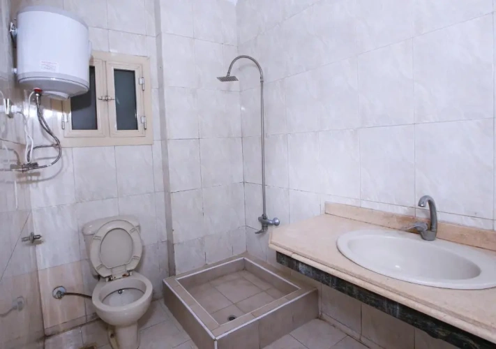 3 Bedrooms Apartment