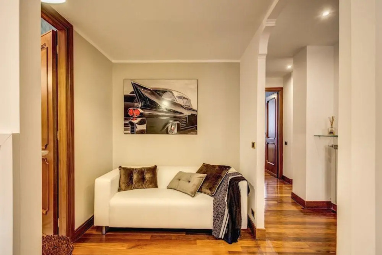 Spanish Steps Miracle Suite