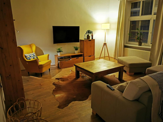 Falcon apartment