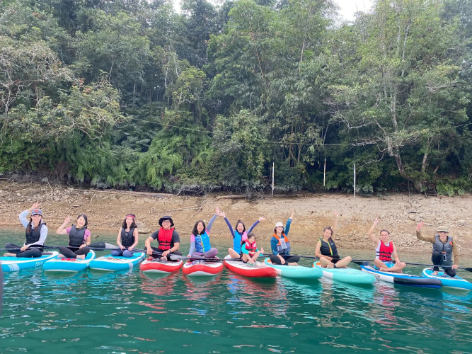 Sun Moon Lake Rainbow SUP Hostel