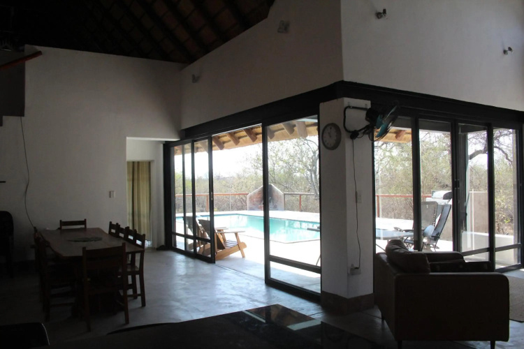Marloth Park, Kruger safari house - solar