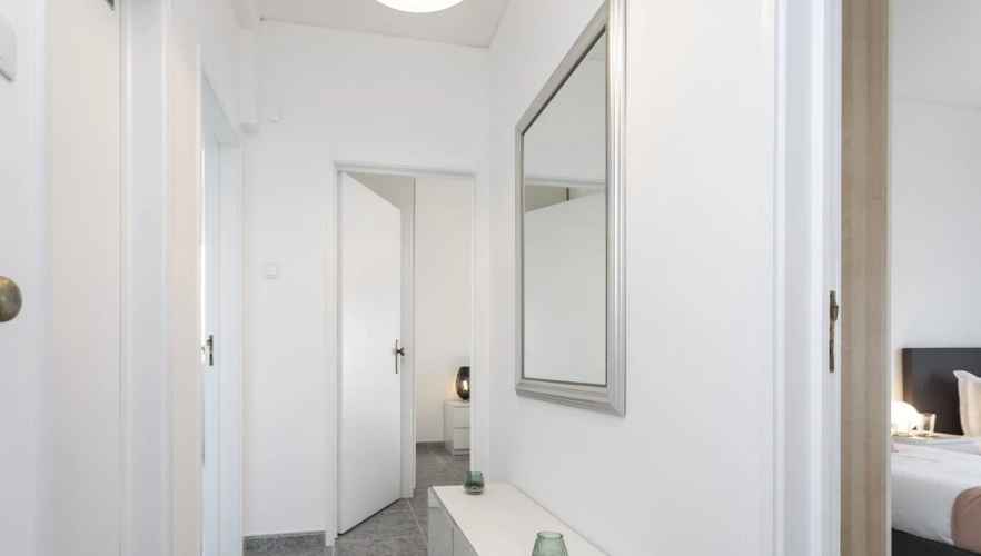 CheckinCheckout - City View Apartment