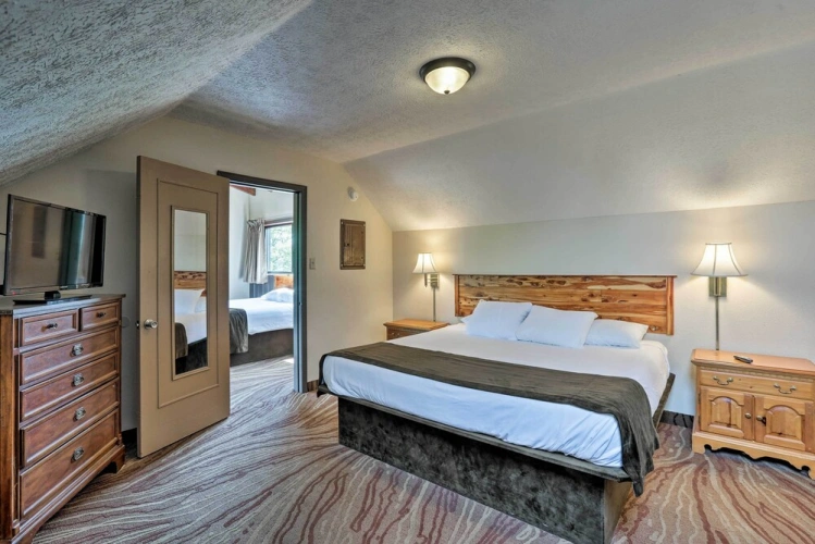 2 Bedrooms Apartment