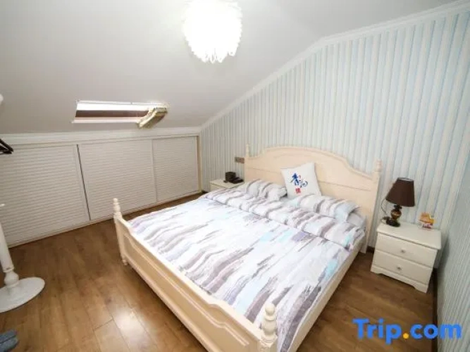 Quadruple Family Suite