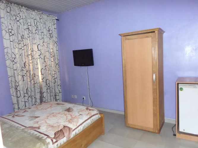 Bakis Continental Hotel