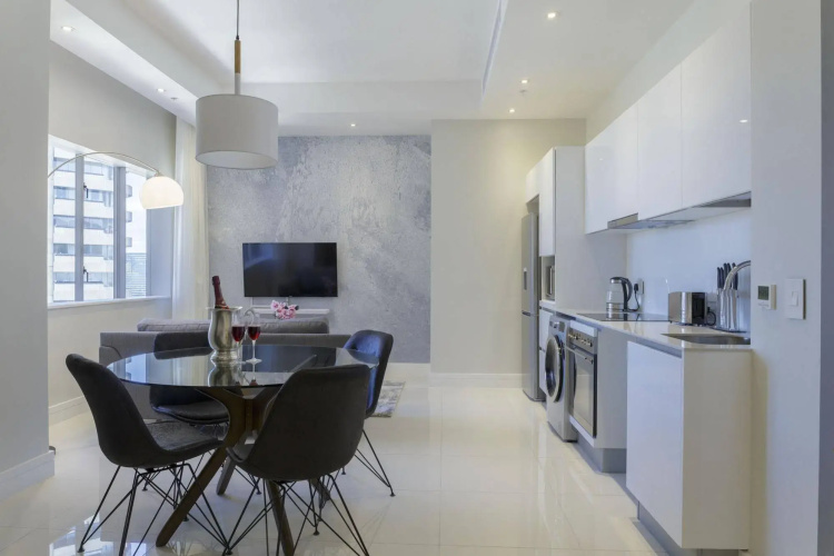 Triangle Luxury Suites by Totalstay