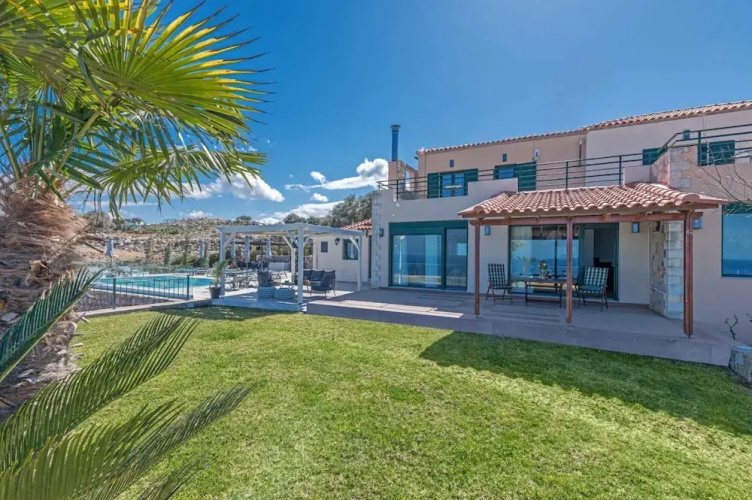 Villa Eagles - With Private Pool