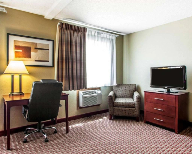 Quality Inn & Suites
