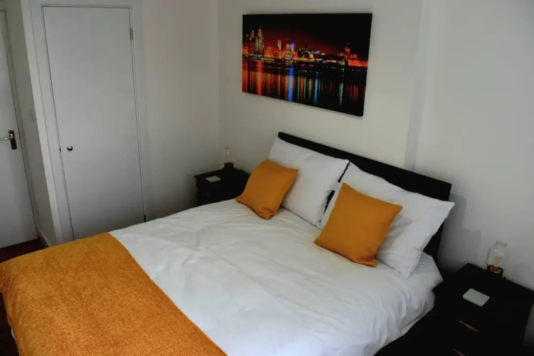 Remarkable 2-bed Apartment in Leafy Sefton Park