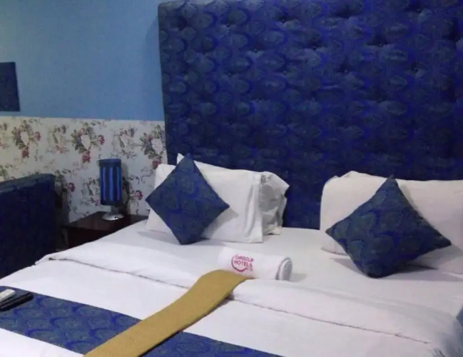 Chrisolik Hotel