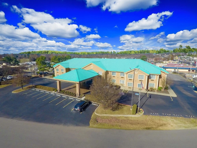 Comfort Inn & Suites