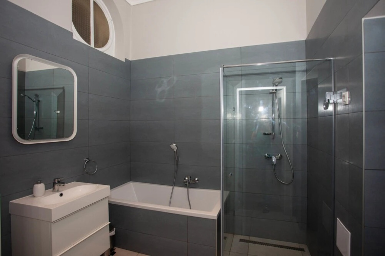 RiverView CityCenter Apartment