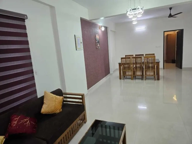 2 Bedrooms Executive Apartment with balcony and with city view