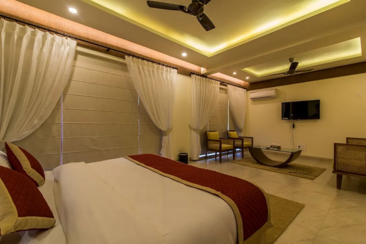Budh Villa by Iksha