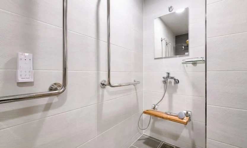 Deluxe room with ocean view