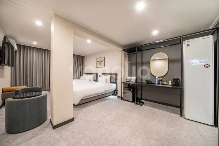 Standard Twin Family room
