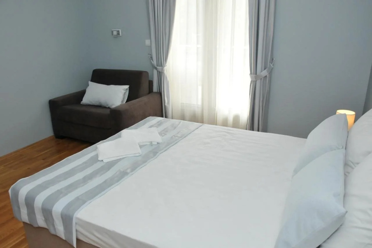 M-Club Hotel