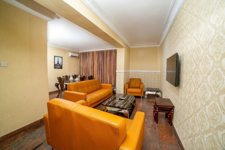 Landmark Hotel