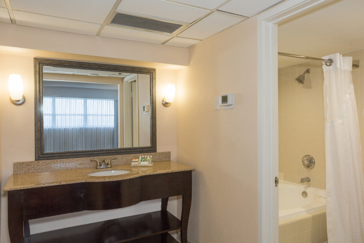 Imagen de Holiday Inn Miami Beach   Oceanfront, An Ihg Hotel