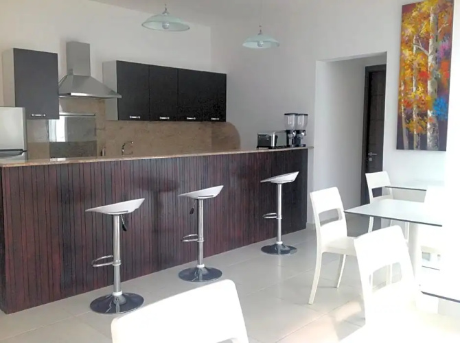 8Villa
