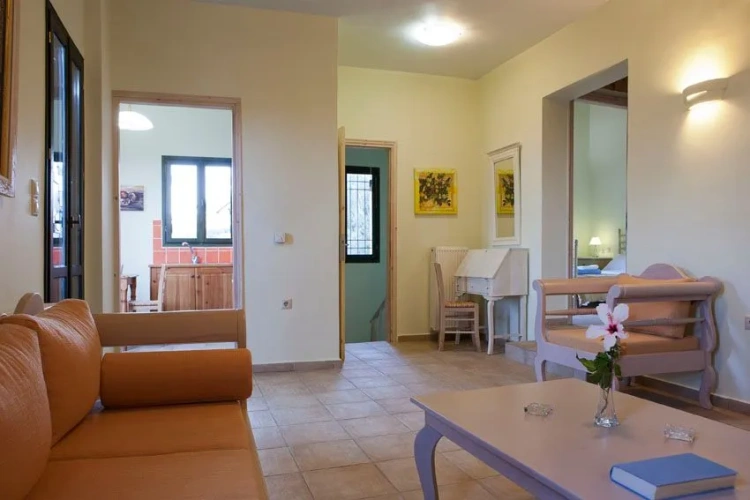 3 Bedrooms Cottage