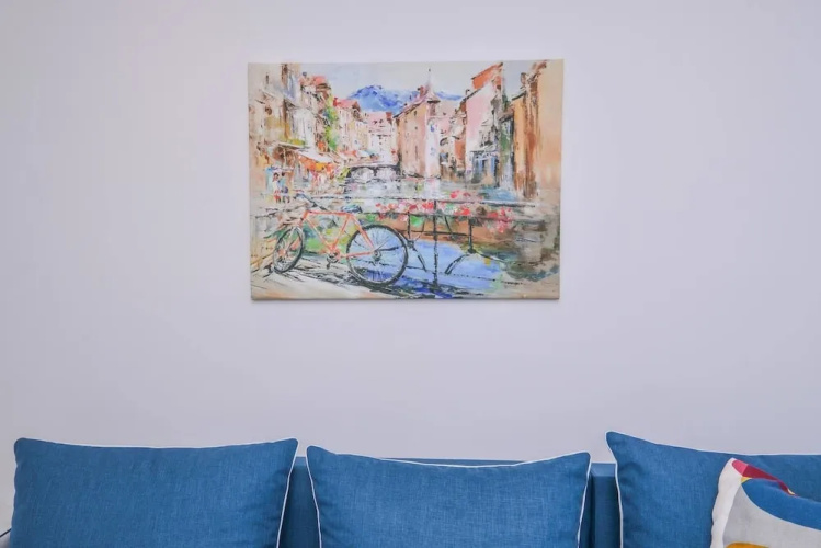 FM Deluxe 2-BDR Apartment - Simplisico