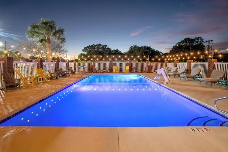 The Windstar Hotel - Emerald Isle / Swansboro
