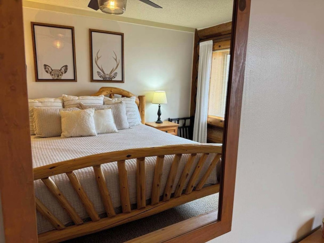 Fence Lake Condo #10 - Docking, Wifi, Beach