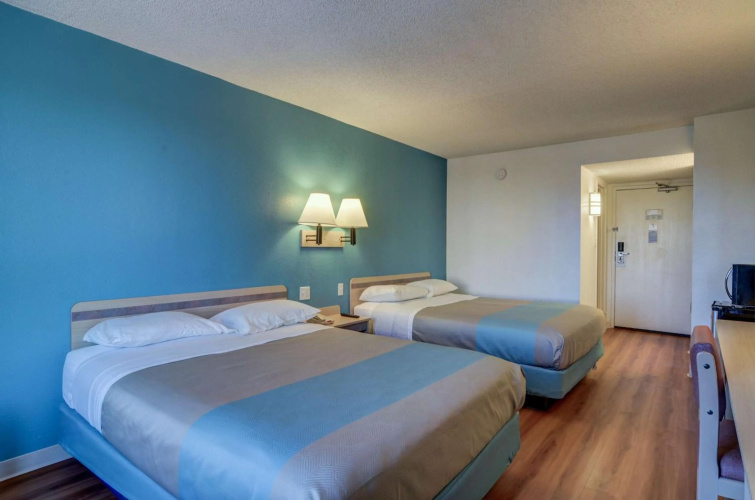 Motel 6 Denver South - South Tech Center photo 22