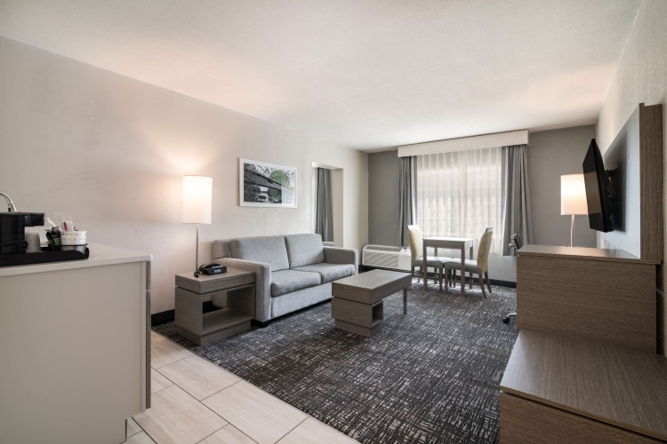 Double Suite