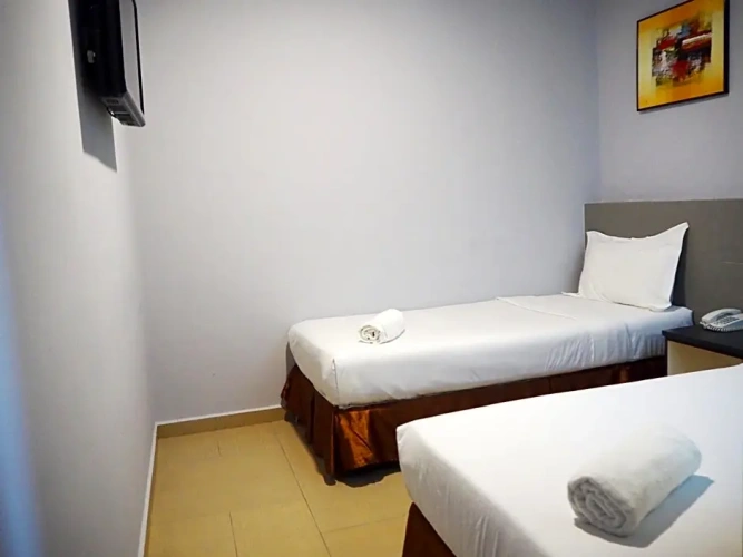 Standard No Window Twin room