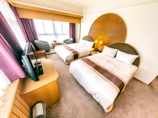 FoungJia Hotel
