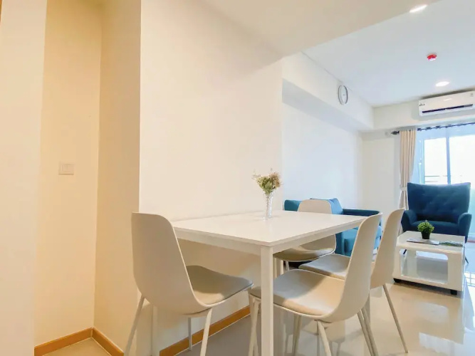 Simple Look 3Br Meikarta Apartment