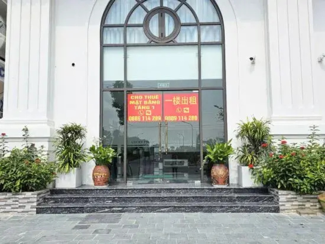 Lucky Phoenix Hotel & Apartment