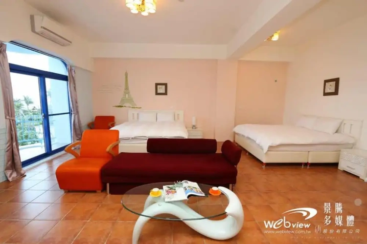 Standard Quadruple room with ocean view