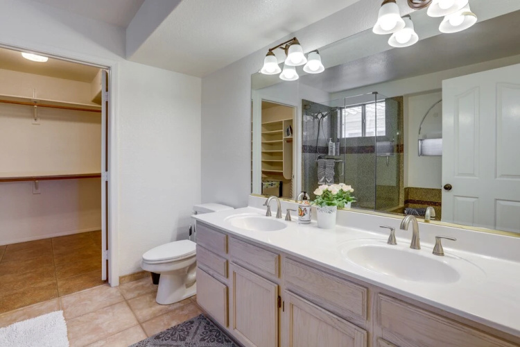 Heated Pool & Lake Views: Goodyear Getaway