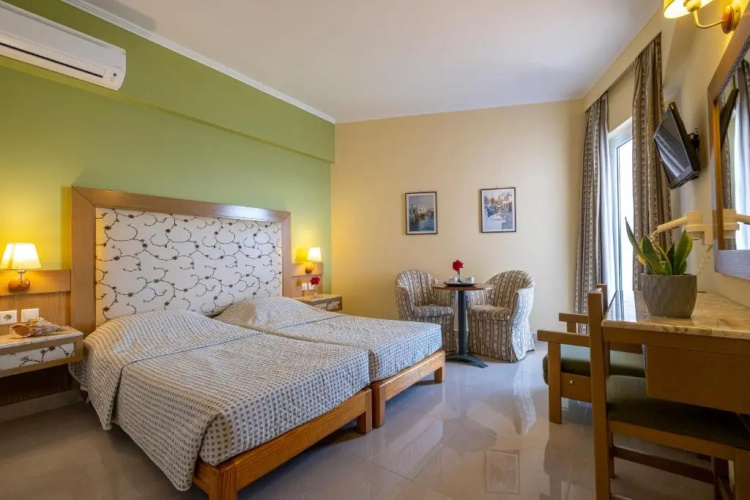 Dolfin Hotel