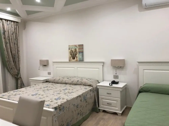 Classic Triple room