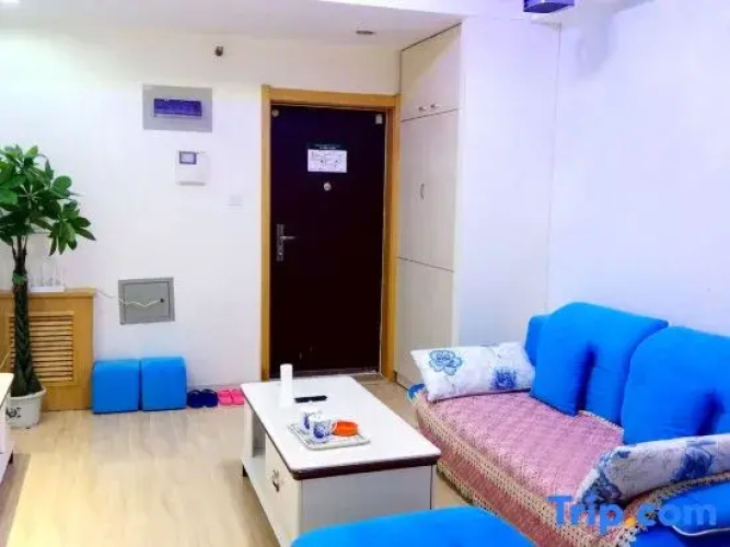 Qingya Apartment