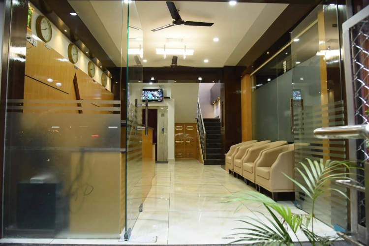 Hotel Raama Grand