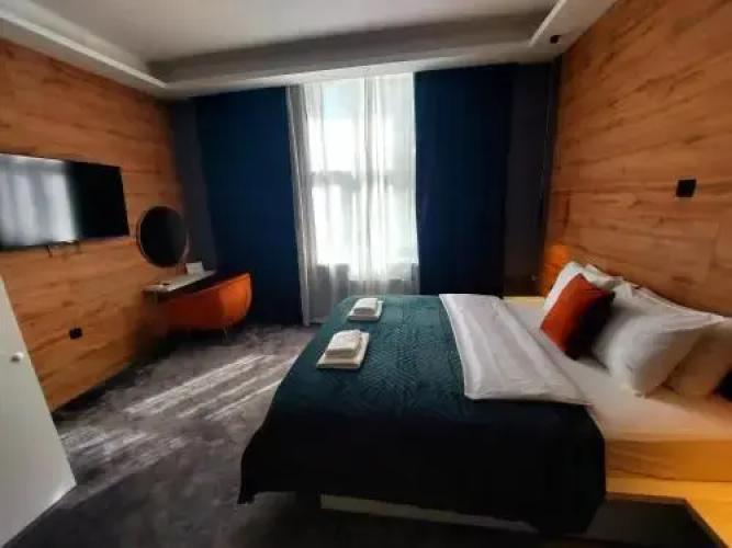 A8 b&b