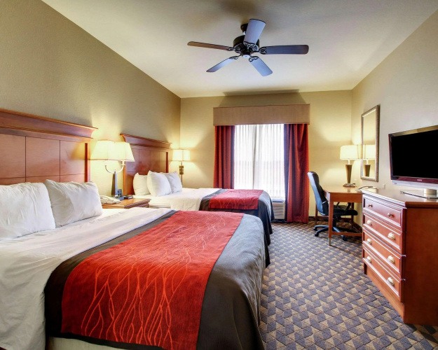 Comfort Inn & Suites Clinton - Jackson West