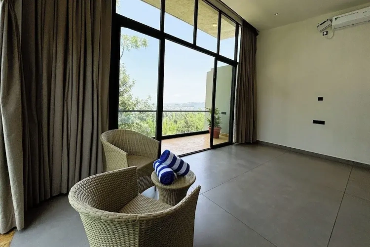 Luxury room with pool view