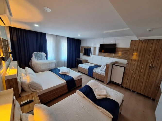 Standard Quadruple Family room with city view